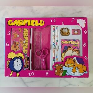 NWT. Vintage Garfield PAWS Stationery Set (9 pcs), Unboxed.